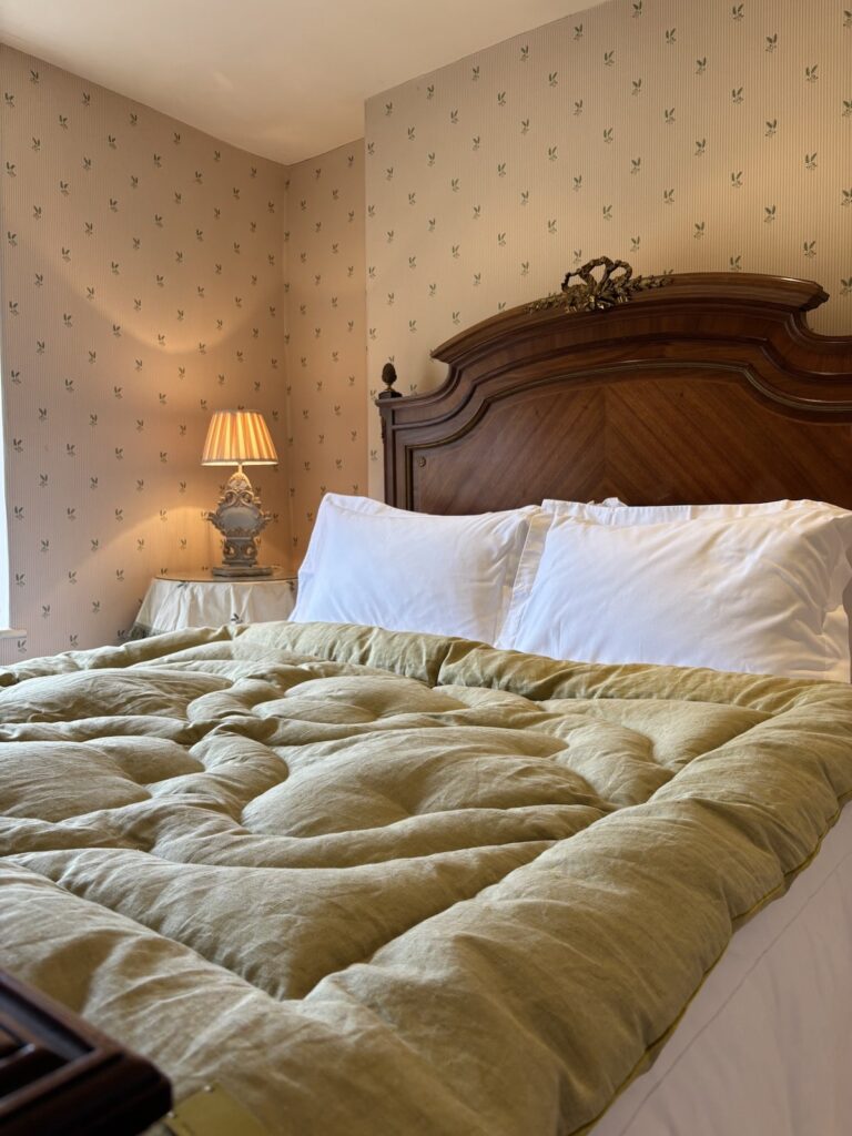 5A6F7FFB-329A-4C74-B782-D53C1C22EE62-min