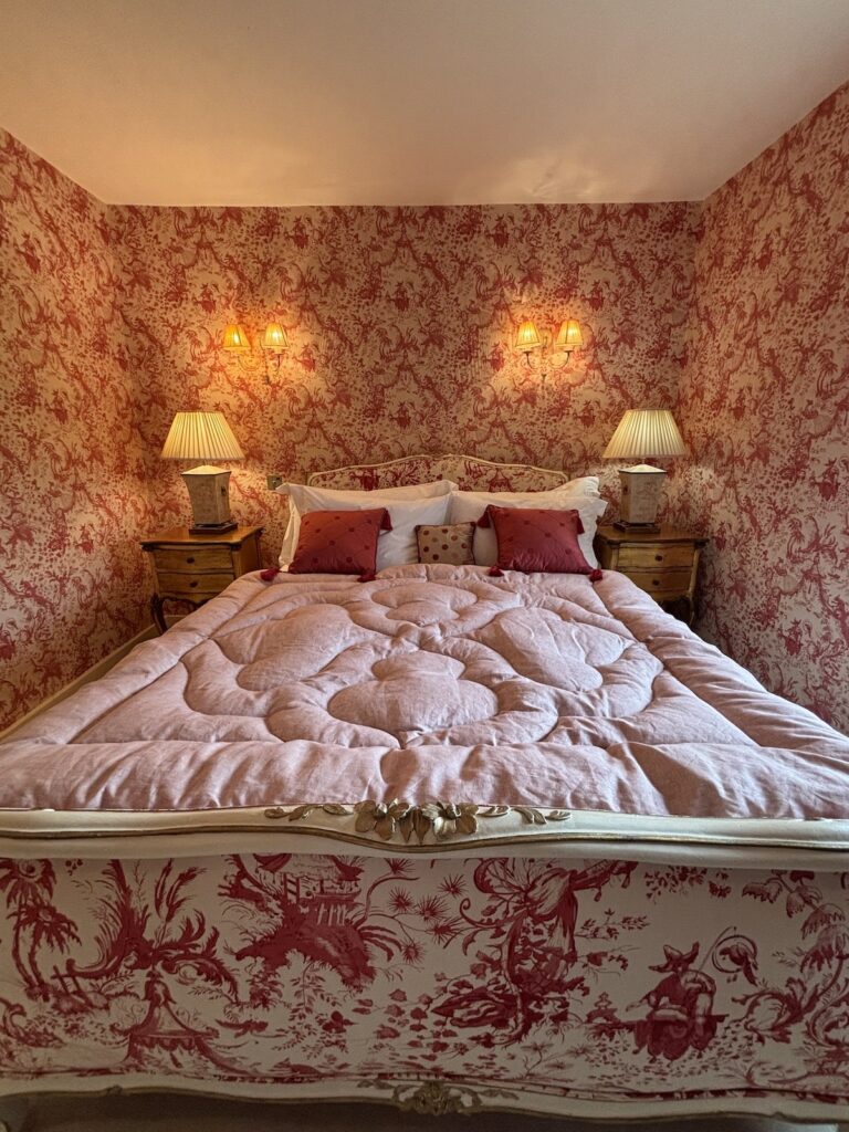 F3E54899-2790-4F05-AD52-CD132982B3C5-min