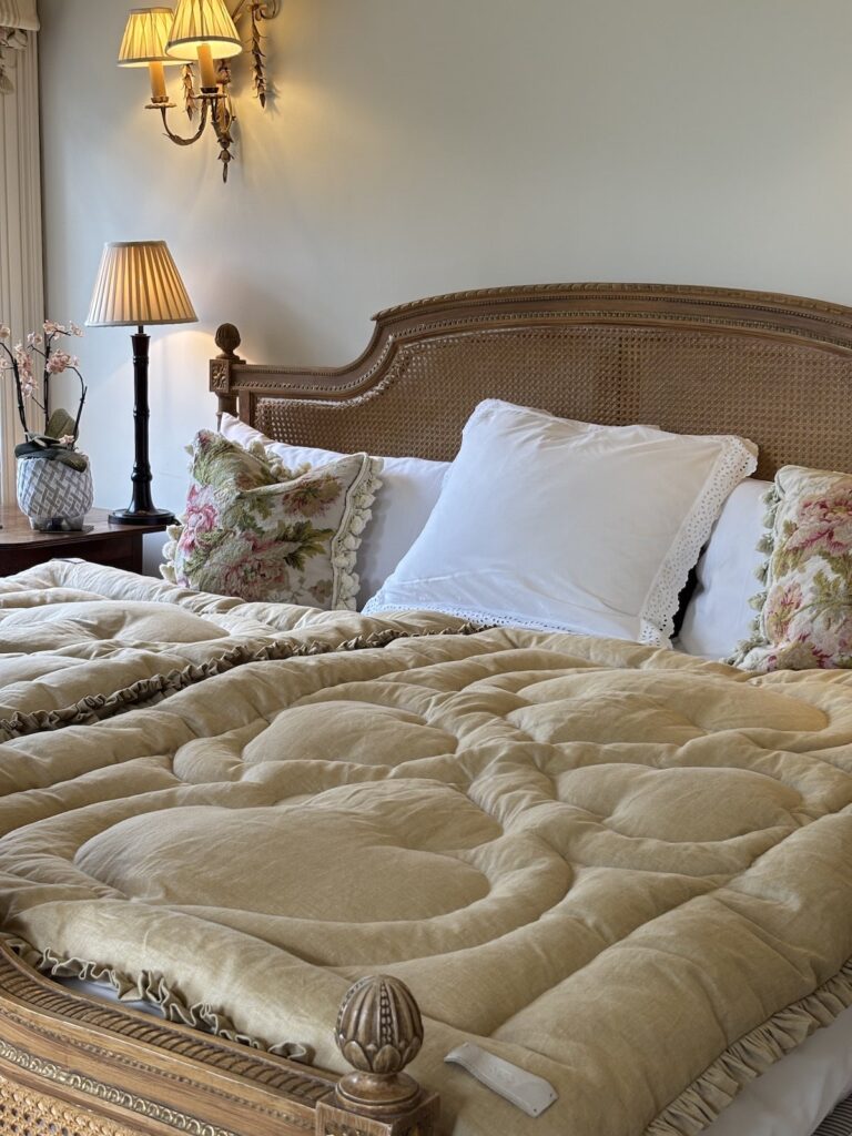 FC736B09-166D-42AE-BDBA-401E84A6524C-min