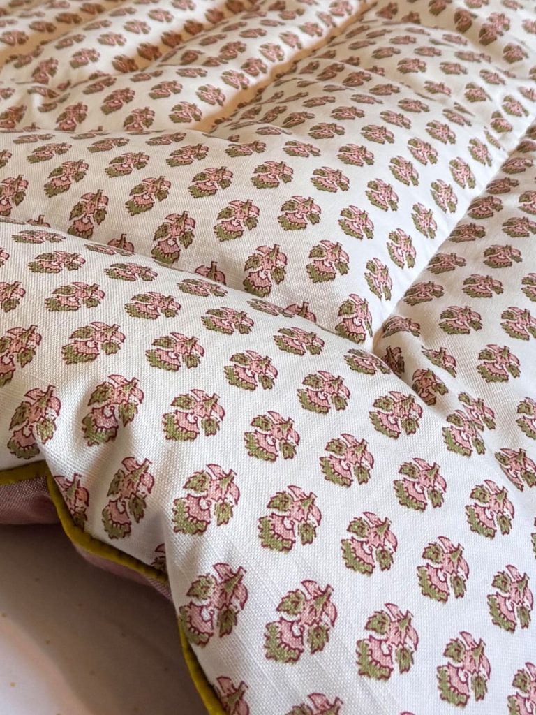 pink-green-motif-3