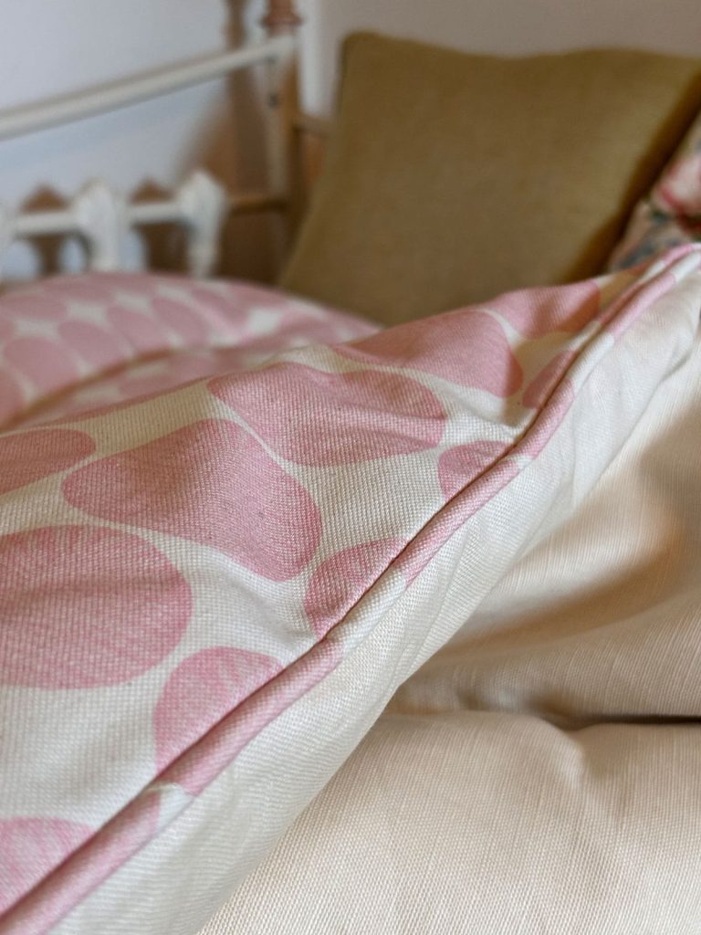 pink-spot-single-opt-2